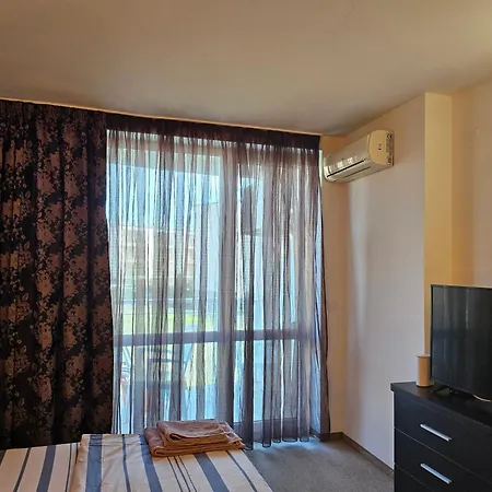 Apartmán студио за в сарафово Burgas City